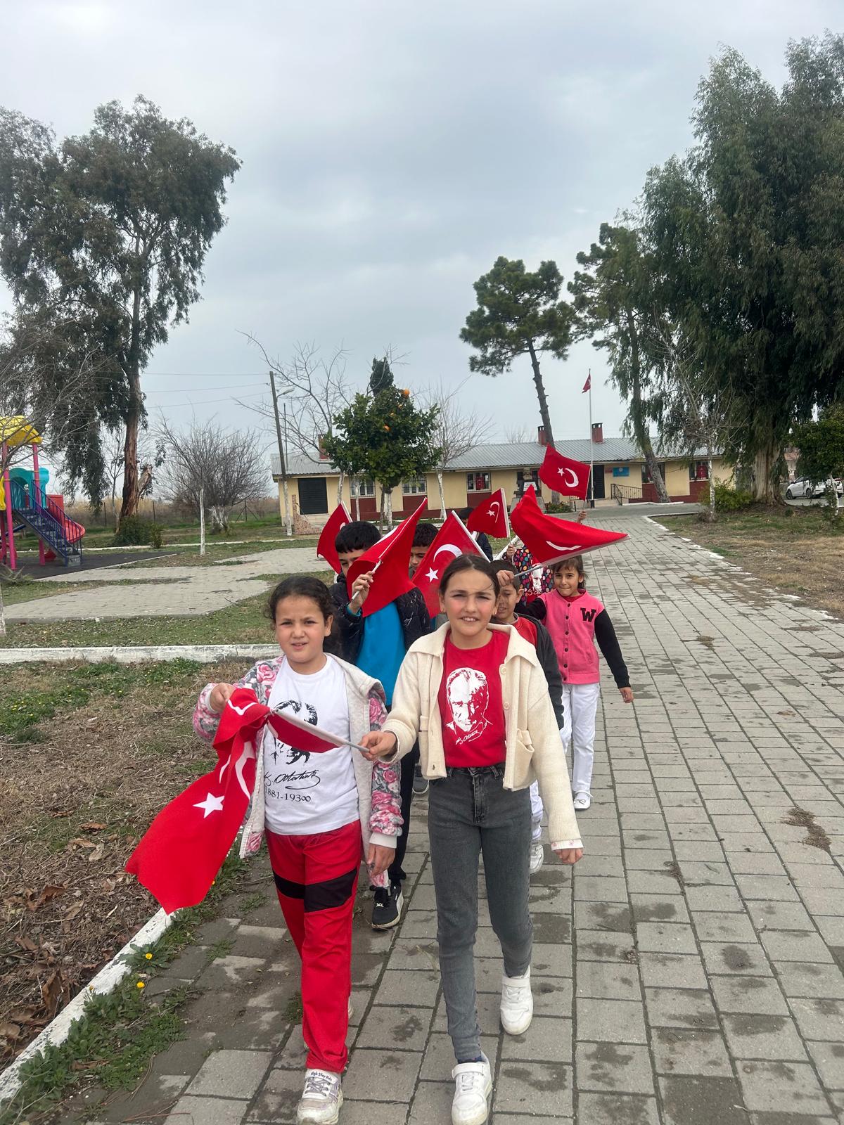 İLK DERS: ŞEHİTLERİN EMANETİ AL SANCAK